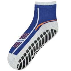 Skarpetki ABS dla chłopca za kostkę na trampoliny szare Noviti SB131-B-01